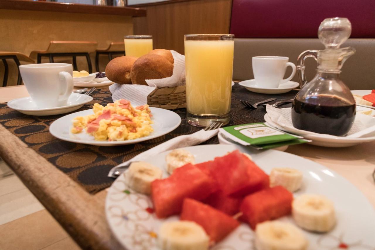 Hotel Mariscal Inn & Suite كوينكا المظهر الخارجي الصورة
