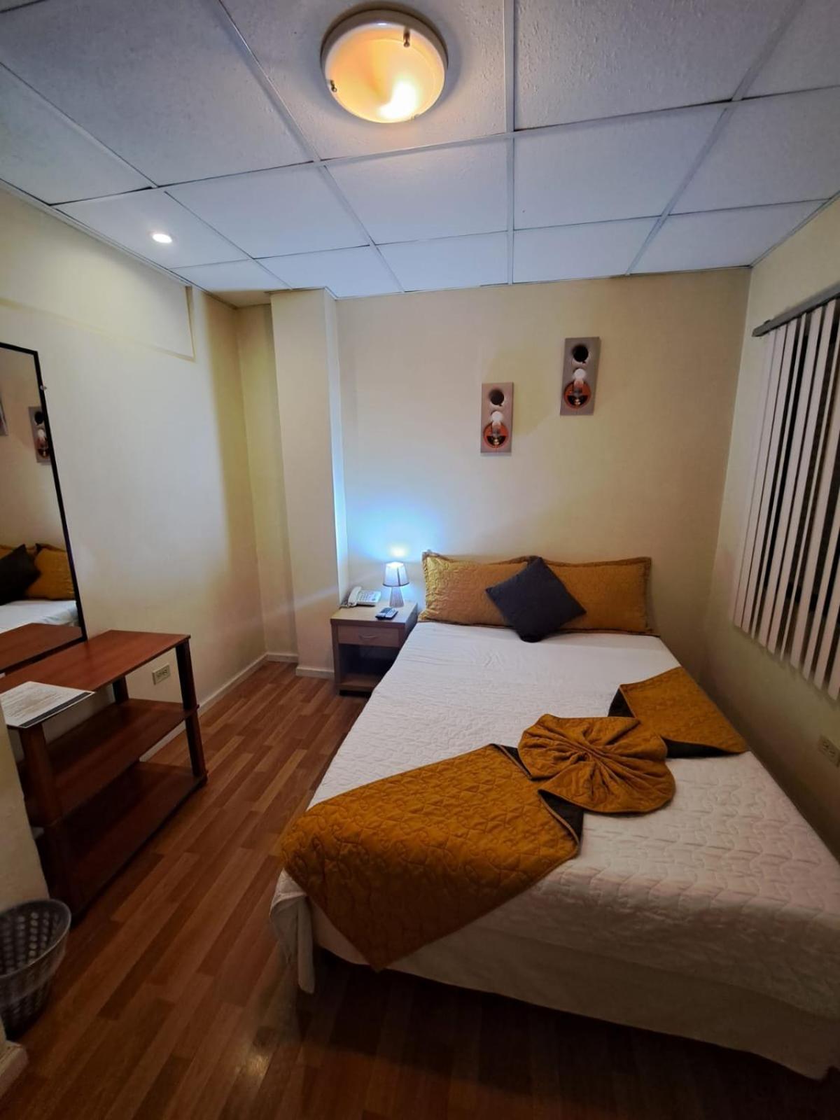Hotel Mariscal Inn & Suite كوينكا المظهر الخارجي الصورة