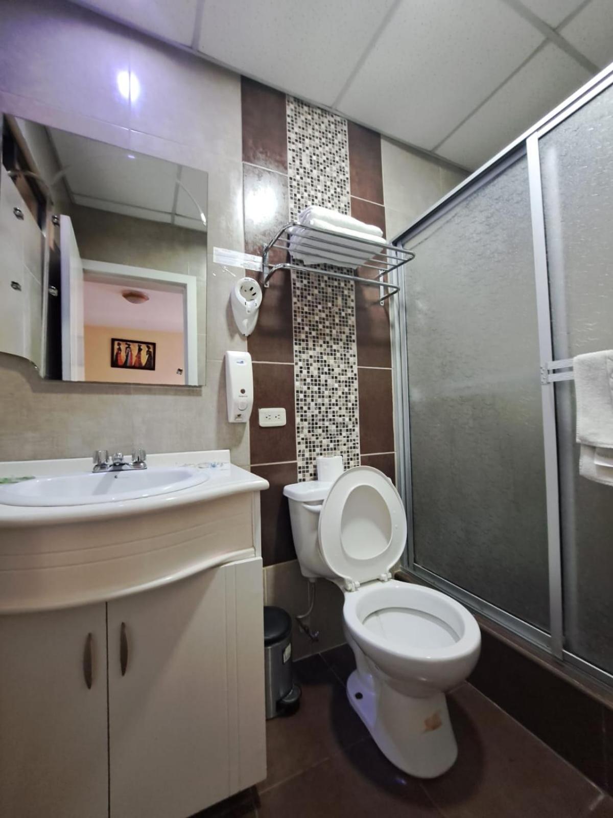 Hotel Mariscal Inn & Suite كوينكا المظهر الخارجي الصورة